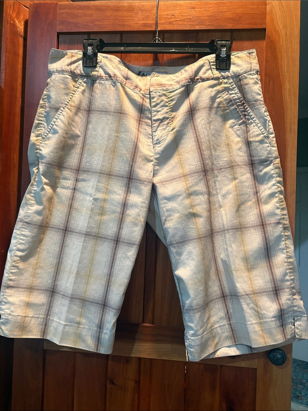 Columbia Women's Light Beige/Gold/Brown Plaid Bermuda Shorts